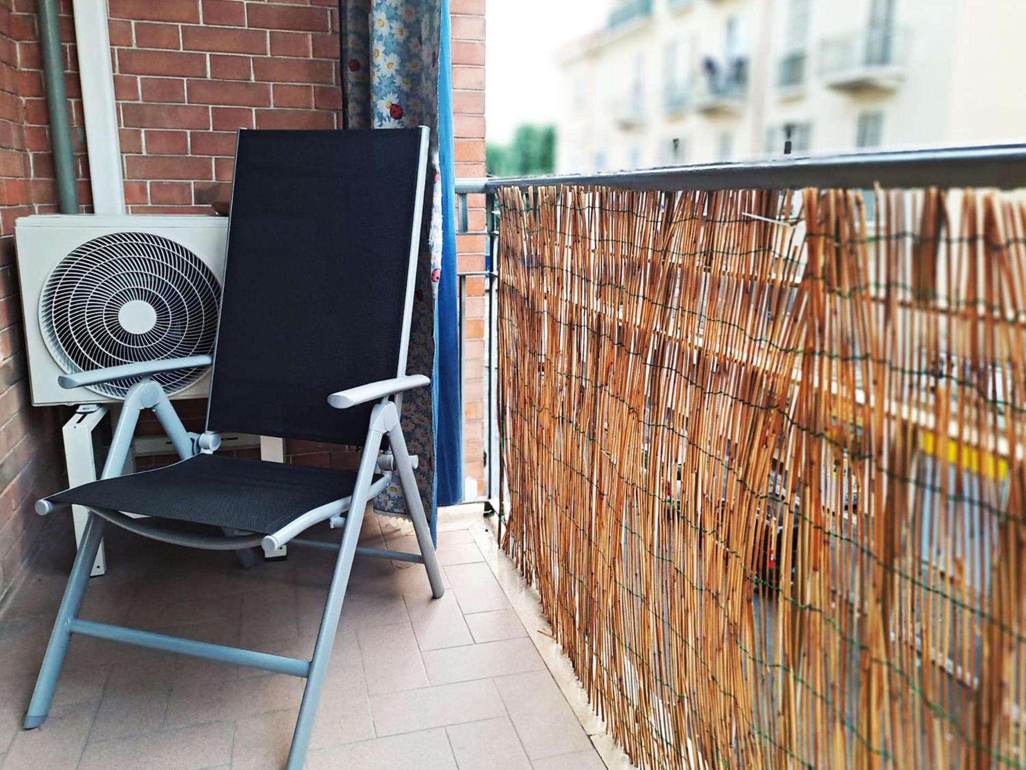 Jaky Maison Torino, Cozy & Modern Stay With Wi-Fi, Kitchen & Balcony Exterior foto