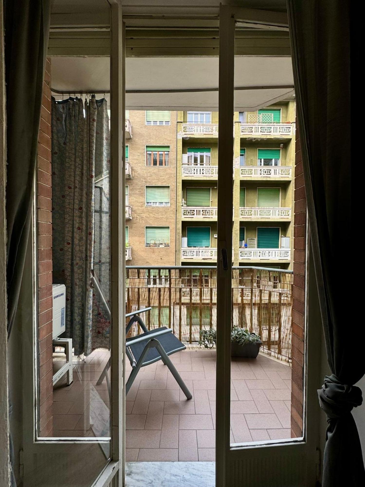 Jaky Maison Torino, Cozy & Modern Stay With Wi-Fi, Kitchen & Balcony Exterior foto